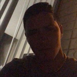 Meet your Posher, Ladislao